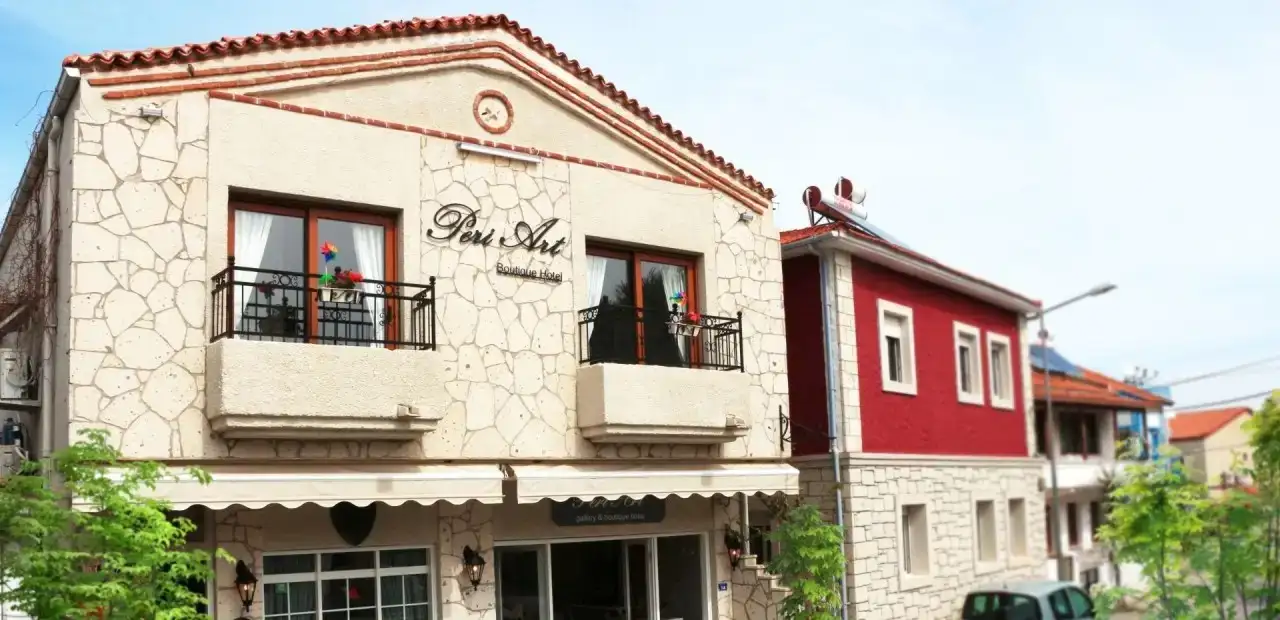 Peri Art Hotel