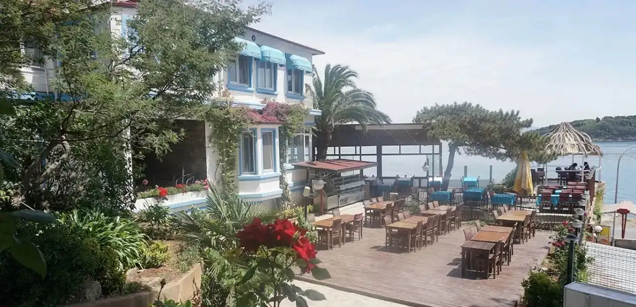 Pyrgos Otel Restaurant