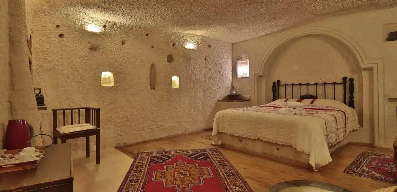 Village Cave House Otel