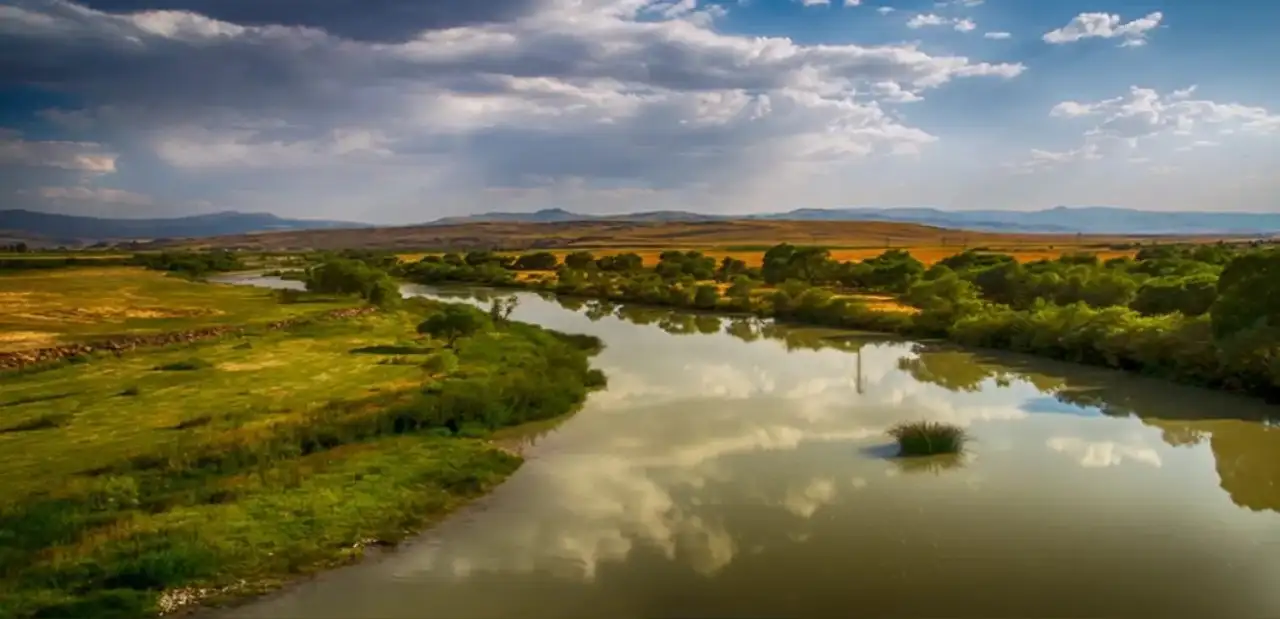 Aras Nehri