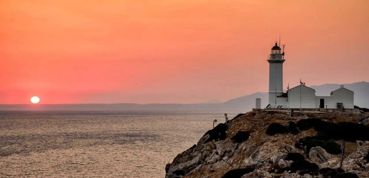 Deveboynu Feneri (Knidos Feneri)