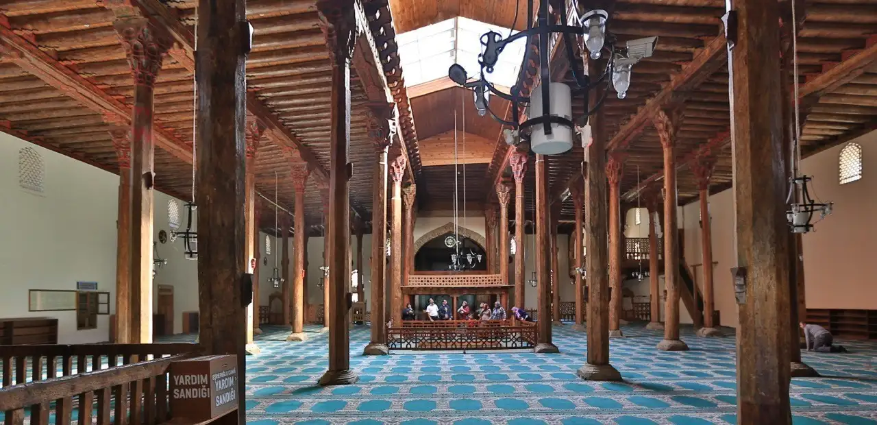 Eşrefoğlu Camii