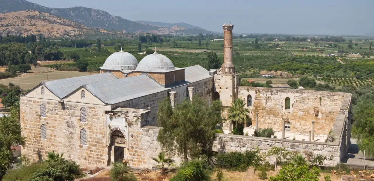 İsa Bey Camii