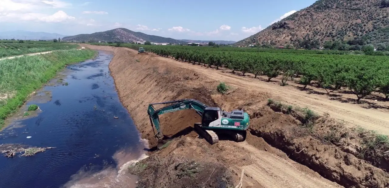 Küçük Menderes Nehri