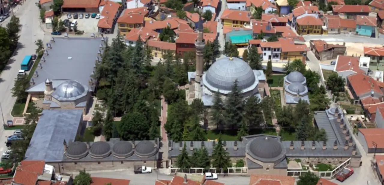 Kurşunlu Camii ve Külliyesi