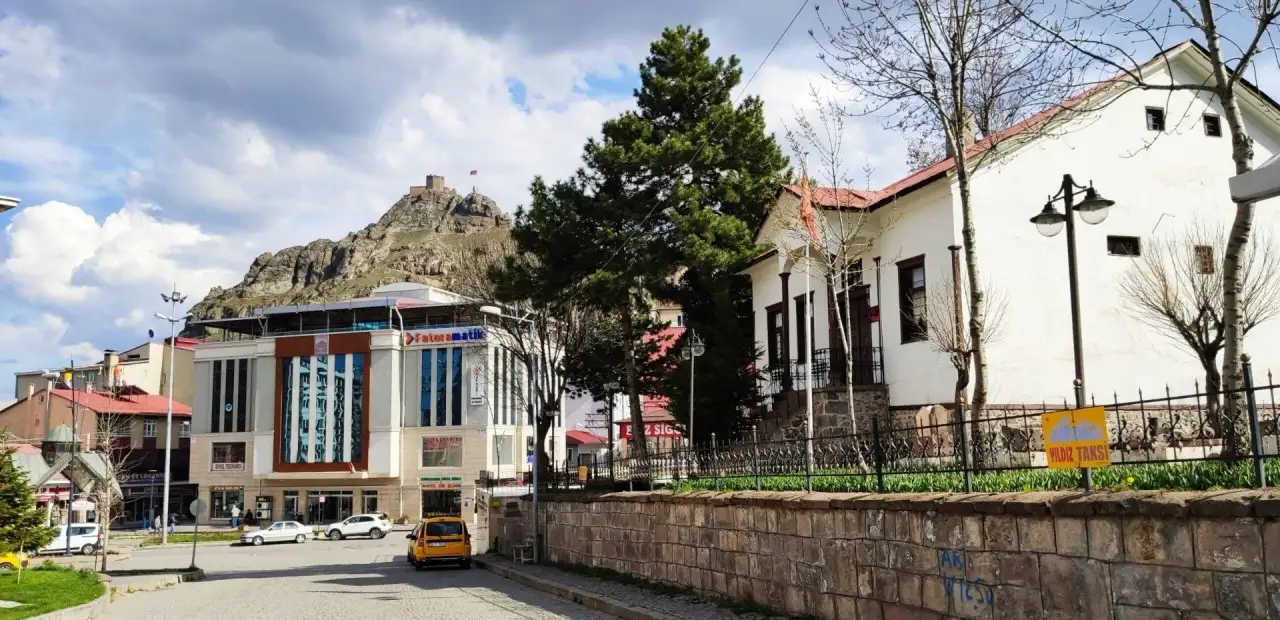 Şebinkarahisar Atatürk Evi ve Müzesi