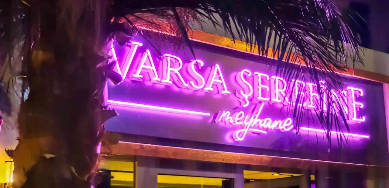 Varsa Şerefine Meyhane