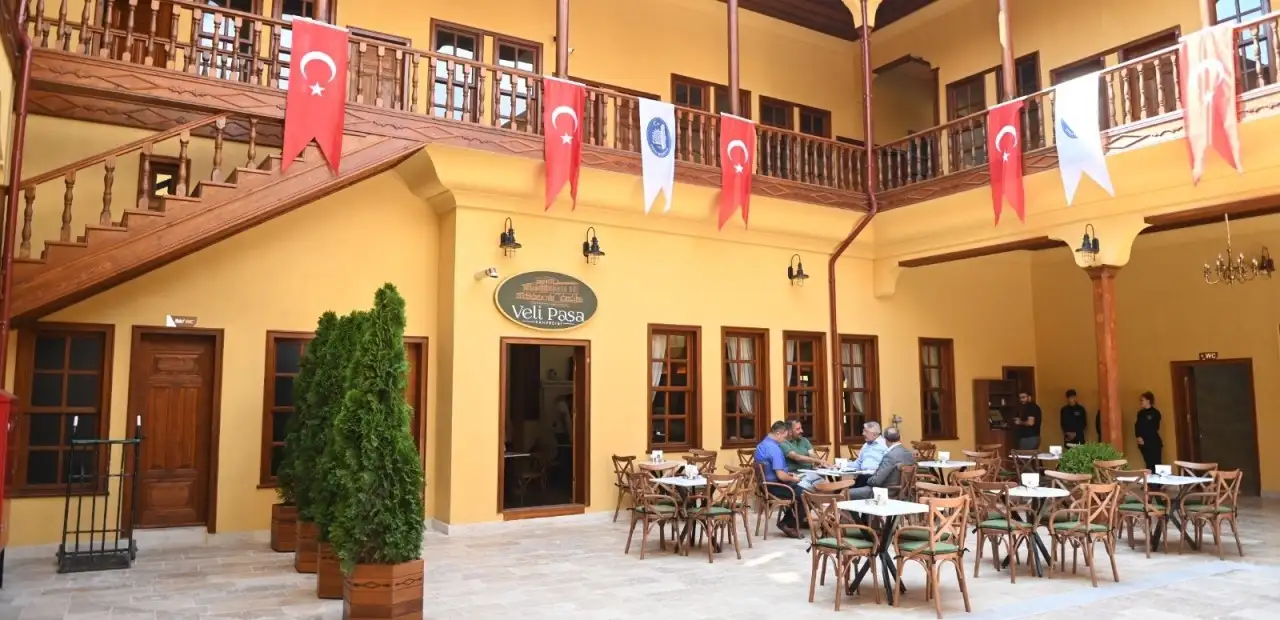 Veli Paşa Hanı